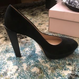 Barely used! French Connection Black Platform high heel pumps